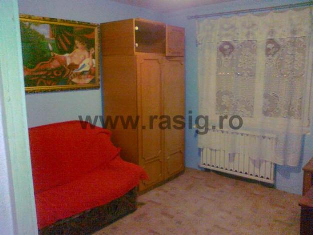 3 camere, Trafic Greu, curat, mobilat - Pret | Preturi 3 camere, Trafic Greu, curat, mobilat