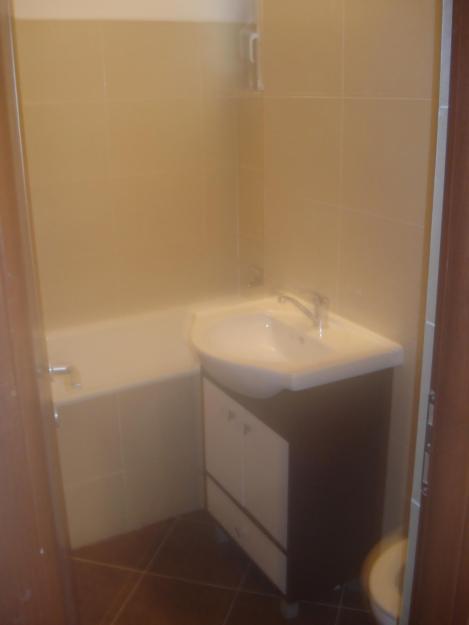 Vand apartament 3 camere Drumul Taberei - Pret | Preturi Vand apartament 3 camere Drumul Taberei