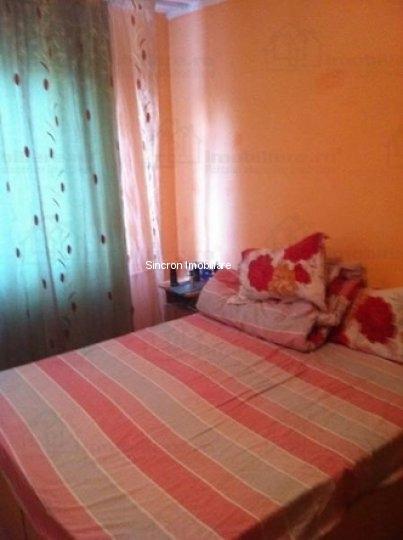 Inchiriere 3 camere mobilat Basarabia 300 Euro - Pret | Preturi Inchiriere 3 camere mobilat Basarabia 300 Euro