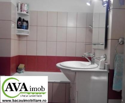 Vand apartament cu 3 camere decomandat, str. George Bacovia - Pret | Preturi Vand apartament cu 3 camere decomandat, str. George Bacovia