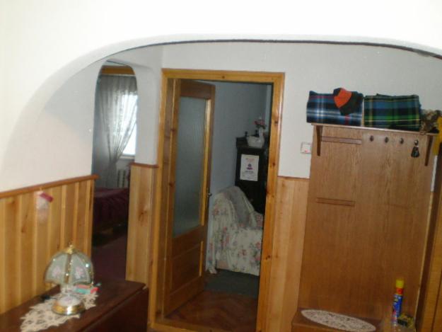 Apartament cu 4 camere - Pret | Preturi Apartament cu 4 camere