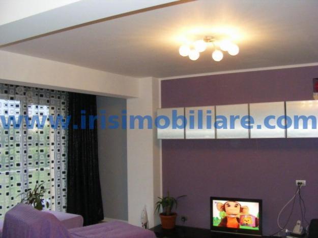 Vanzare apartament 3 camere - Pret | Preturi Vanzare apartament 3 camere