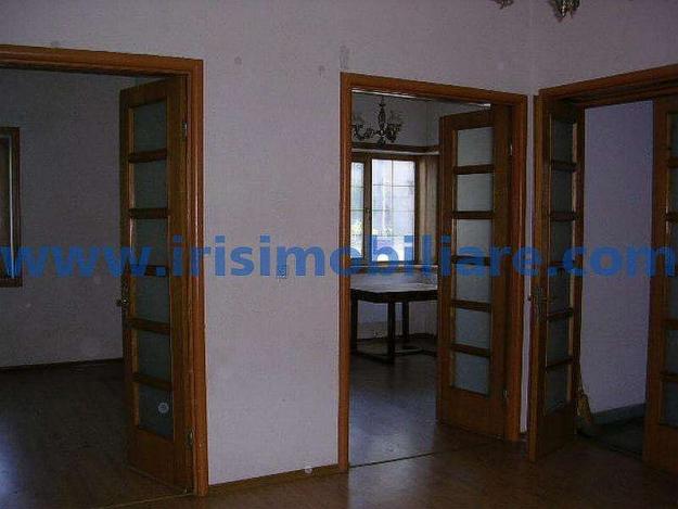 Vanzare apartament 2 camere - Pret | Preturi Vanzare apartament 2 camere