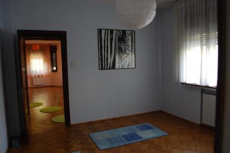 Cotroceni, apartament modern, in vila - Pret | Preturi Cotroceni, apartament modern, in vila