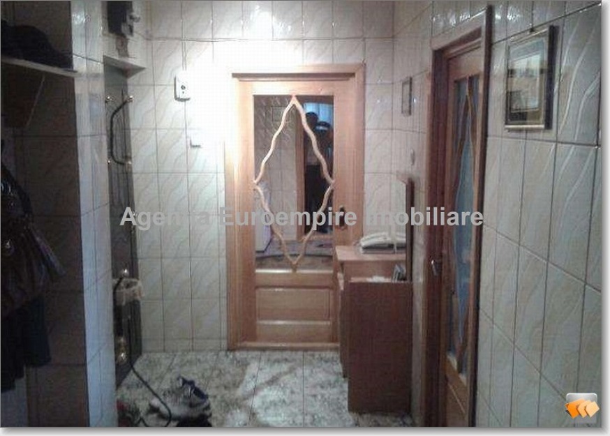 vand apartament 2 camere constanta - Pret | Preturi vand apartament 2 camere constanta