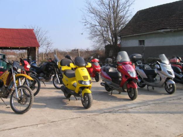 vindem ciclomotoare cu două şi trei roţi, scutere, motociclete în foarte bună stare de fun - Pret | Preturi vindem ciclomotoare cu două şi trei roţi, scutere, motociclete în foarte bună stare de fun