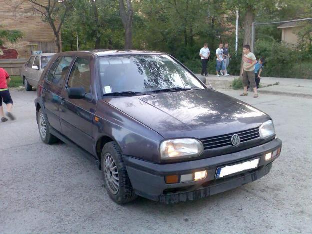 vand VW Golf 3 GT 2600 euro negociabil - Pret | Preturi vand VW Golf 3 GT 2600 euro negociabil