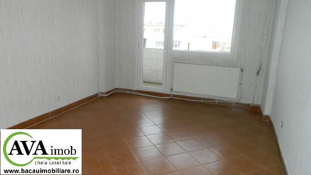 Vand urgent apartament cu 3 camere decomandat pe Republicii - Pret | Preturi Vand urgent apartament cu 3 camere decomandat pe Republicii