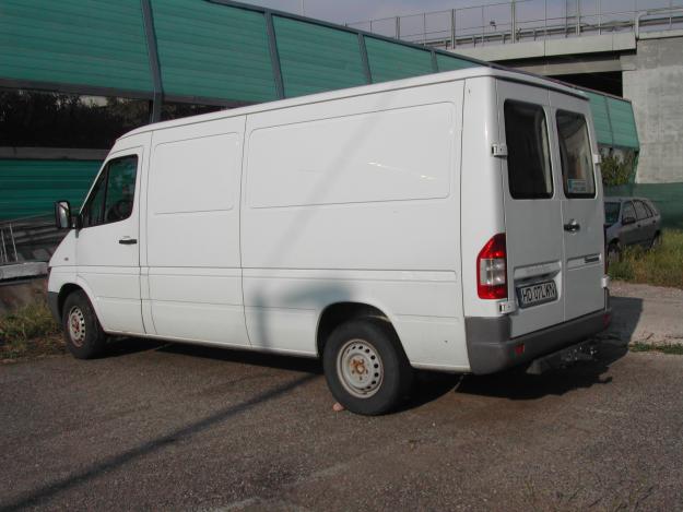 Vand Mercedes Sprinter Benz 902, an fab 2004 - Pret | Preturi Vand Mercedes Sprinter Benz 902, an fab 2004