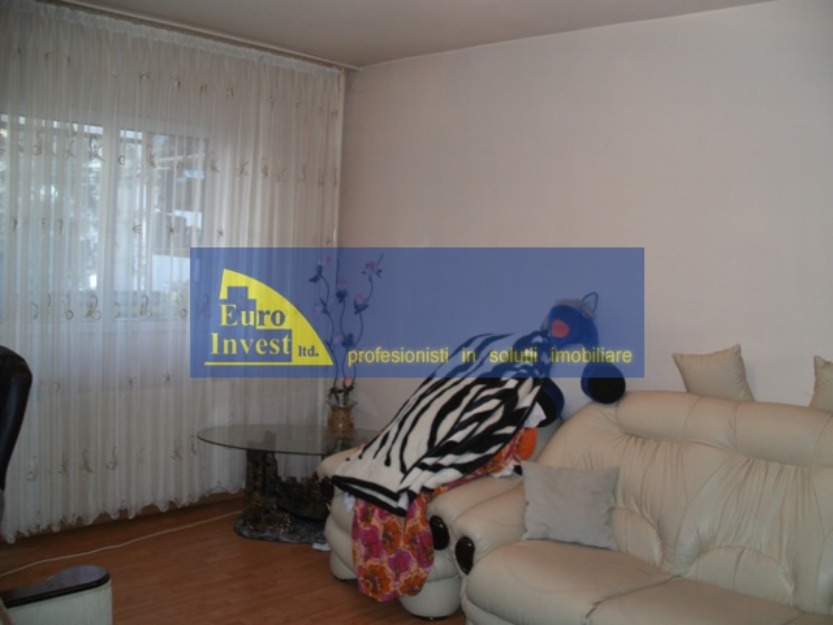 Apartament 4 camere Vitan Mall - Pret | Preturi Apartament 4 camere Vitan Mall