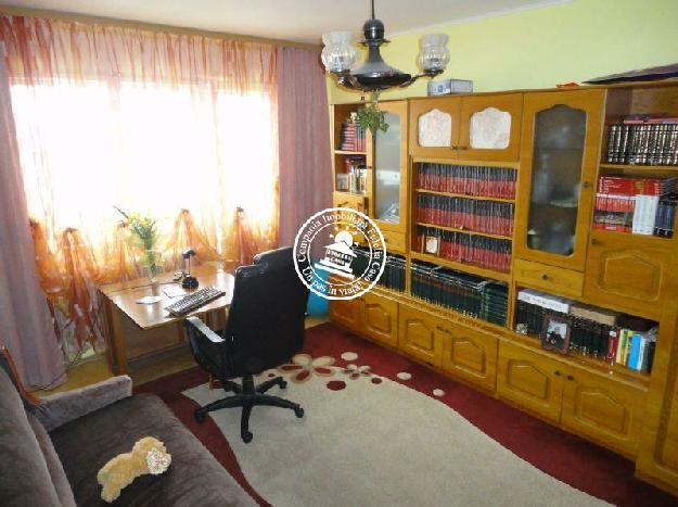 Apartament 3 camere de vanzare Iasi Tatarasi - Pret | Preturi Apartament 3 camere de vanzare Iasi Tatarasi