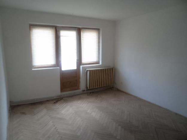 Vand in Onesti, apartament 2 camere situat pe str Republicii nr. 7, pret 14.500 euro, neg. - Pret | Preturi Vand in Onesti, apartament 2 camere situat pe str Republicii nr. 7, pret 14.500 euro, neg.