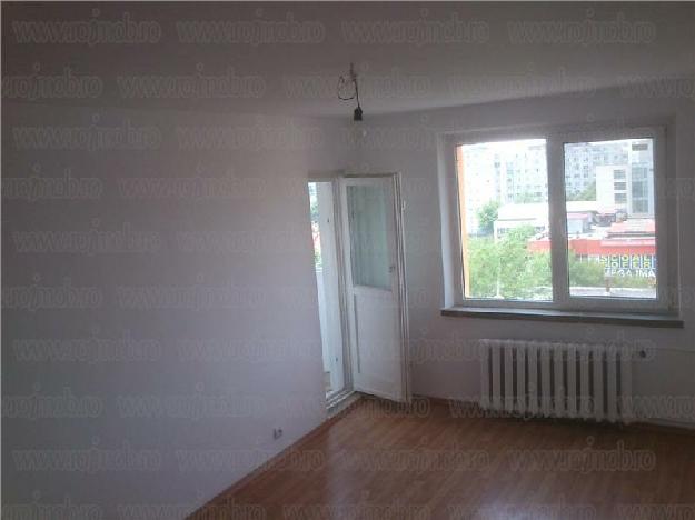 Apartament 2 camere Sebastian Bolintineanu liber bloc reabilitat - Pret | Preturi Apartament 2 camere Sebastian Bolintineanu liber bloc reabilitat