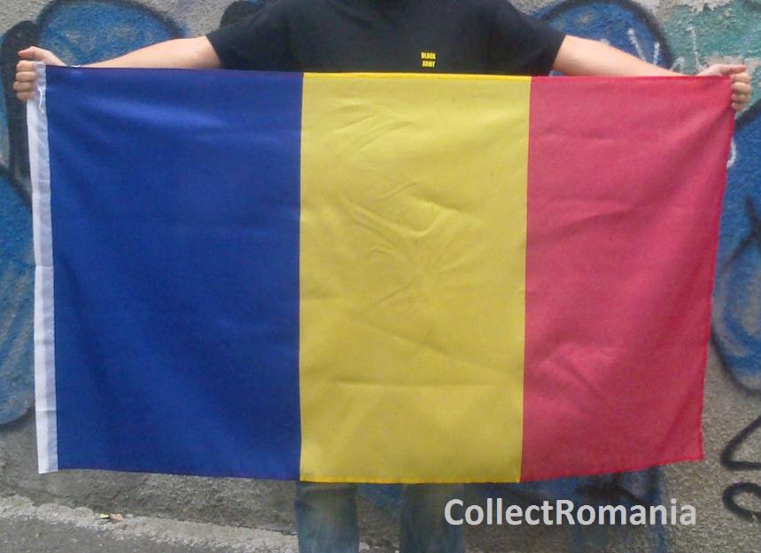 Set suporter Romania - steag si fular - Pret | Preturi Set suporter Romania - steag si fular