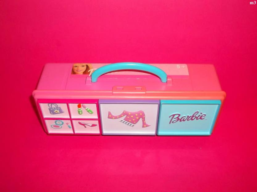 jucarii figurina cutie de jucarie cu loc de depozitat din plastic de la barbie mattel - Pret | Preturi jucarii figurina cutie de jucarie cu loc de depozitat din plastic de la barbie mattel