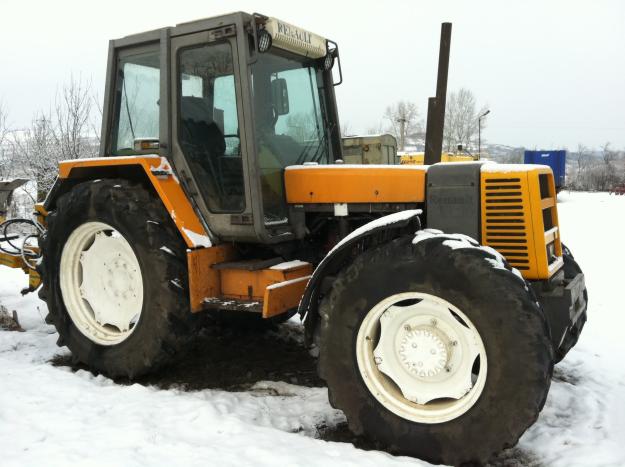 VAND Tractor Renault 113-14 - Pret | Preturi VAND Tractor Renault 113-14