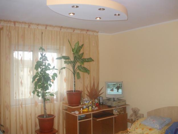 Vanzare apartament 2 camere - Pret | Preturi Vanzare apartament 2 camere