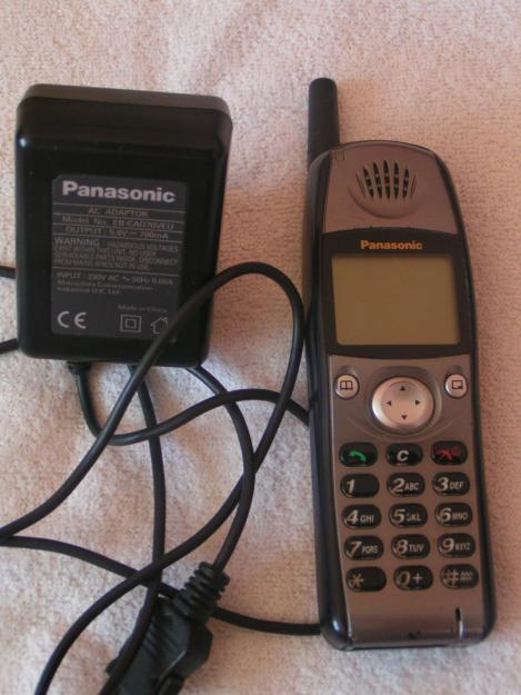 Telefon mobil Panasonic EB GD-50 cu baterie stricata si incarcator. - Pret | Preturi Telefon mobil Panasonic EB GD-50 cu baterie stricata si incarcator.