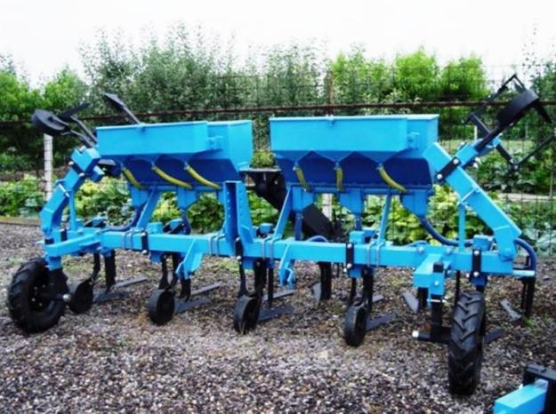 Masini agricole - Cultivator pe 6 randuri cu fertilizator si imprastietor azot - Pret | Preturi Masini agricole - Cultivator pe 6 randuri cu fertilizator si imprastietor azot