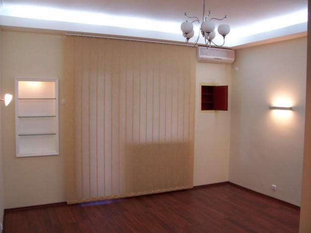 Apartament in bloc - 3 camere - Televiziune - Pret | Preturi Apartament in bloc - 3 camere - Televiziune