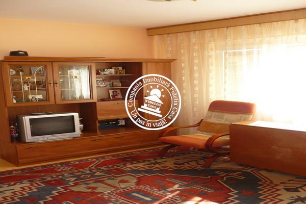 Apartament 3 camere de vanzare Iasi Podu Ros Cantemir - Pret | Preturi Apartament 3 camere de vanzare Iasi Podu Ros Cantemir