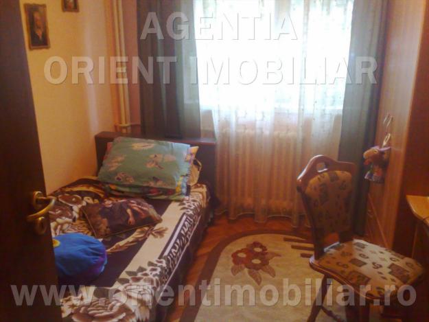 Apartament 3 camere, zona inel 2, piata caragiale, constanta, vanzare - Pret | Preturi Apartament 3 camere, zona inel 2, piata caragiale, constanta, vanzare