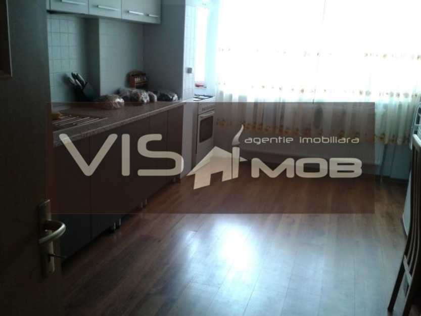 Vand apartament cu 3 camere in Onesti - Pret | Preturi Vand apartament cu 3 camere in Onesti