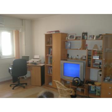 Apartament 3 camere - Pret | Preturi Apartament 3 camere