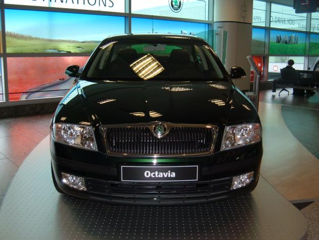 Vand Skoda Octavia 2,Benzina - Pret | Preturi Vand Skoda Octavia 2,Benzina