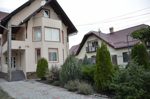 Casa superba in Rasnov D+P+E+M - Pret | Preturi Casa superba in Rasnov D+P+E+M