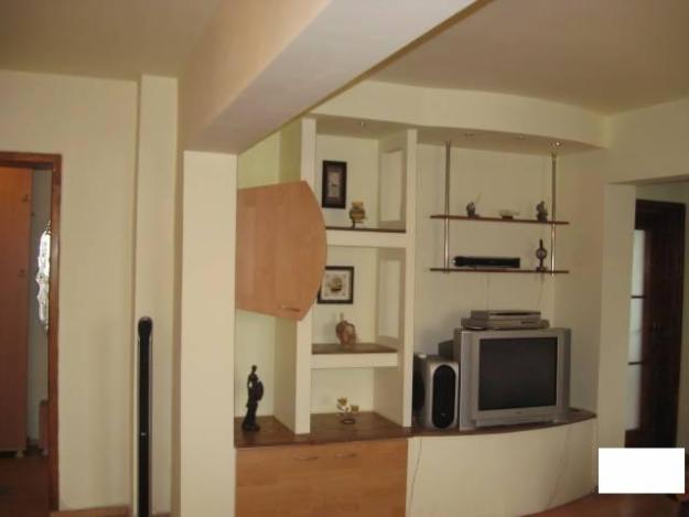 Apartament 4 camere - Pret | Preturi Apartament 4 camere