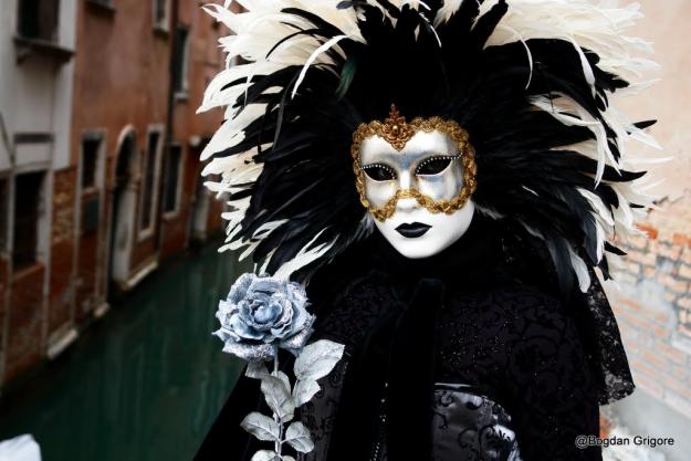 Super oferta la Carnavalul de la Venetia 2012 - Pret | Preturi Super oferta la Carnavalul de la Venetia 2012