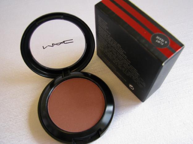 Fard de obraz Powder Blush MAC FLIRT & TEASE - Promotie - Pret | Preturi Fard de obraz Powder Blush MAC FLIRT & TEASE - Promotie