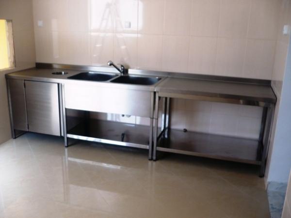 Confectionam o gama larga de produse din inox - Pret | Preturi Confectionam o gama larga de produse din inox