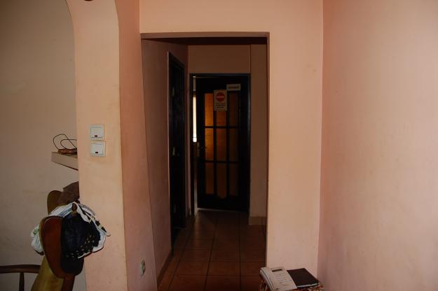 Onesti, apartament 4 camere, centrala termica, termopane, gresie faianta. pret neg. 50000. - Pret | Preturi Onesti, apartament 4 camere, centrala termica, termopane, gresie faianta. pret neg. 50000.