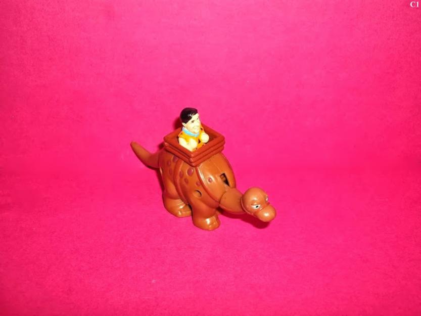 jucarii figurina personaj din desene flintstones mobil din plastic - Pret | Preturi jucarii figurina personaj din desene flintstones mobil din plastic