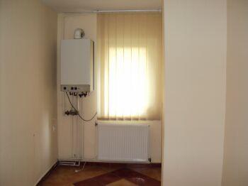 Apartament 3 camere. - Pret | Preturi Apartament 3 camere.