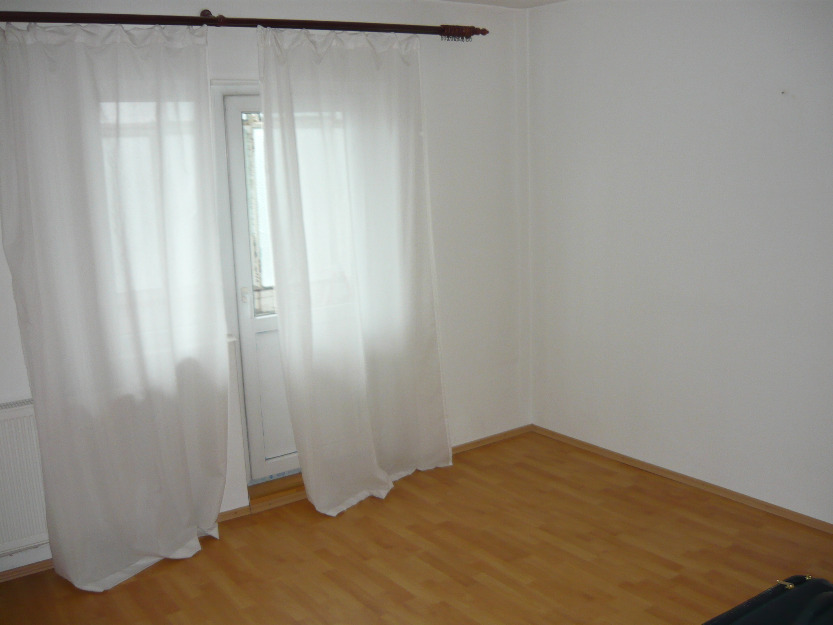Apartament in bloc - 4 camere - Baneasa - Pret | Preturi Apartament in bloc - 4 camere - Baneasa
