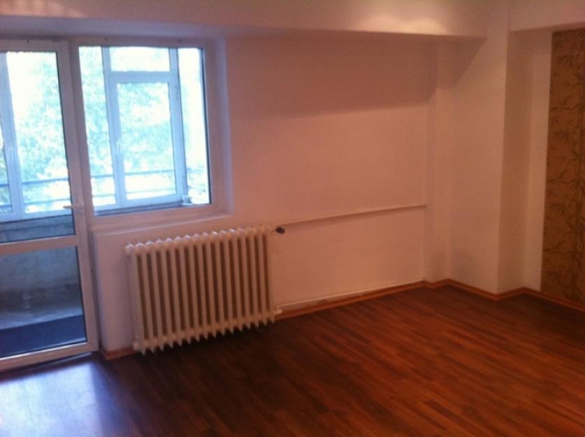 Ap 4 camere Victoriei pt birouri - Pret | Preturi Ap 4 camere Victoriei pt birouri