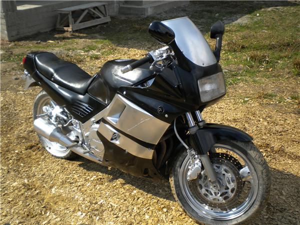 vand yamaha fz 750 20v 1992 - Pret | Preturi vand yamaha fz 750 20v 1992