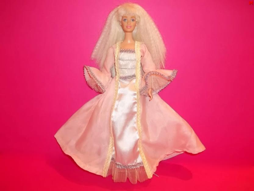 jucarii papusa barbie de la mattel din anul cap 1998 si corp 1999 - Pret | Preturi jucarii papusa barbie de la mattel din anul cap 1998 si corp 1999