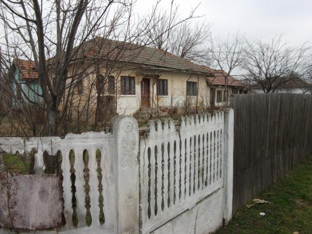 VAND CASA IN SEGARCEA DOLJ - Pret | Preturi VAND CASA IN SEGARCEA DOLJ