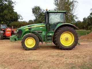 Tractor John Deere 7830 de vanzare second hand din 2009 ore putine 200 cai putere stare foarte buna pret special import - Pret | Preturi Tractor John Deere 7830 de vanzare second hand din 2009 ore putine 200 cai putere stare foarte buna pret special import