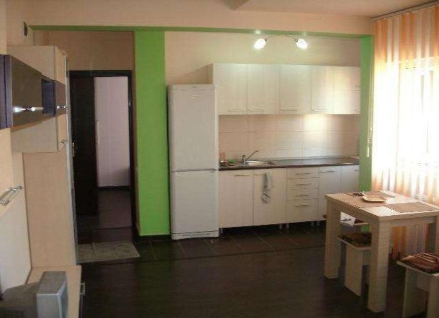 Inchiriere apartament 3 camere Cluj Floresti - Pret | Preturi Inchiriere apartament 3 camere Cluj Floresti