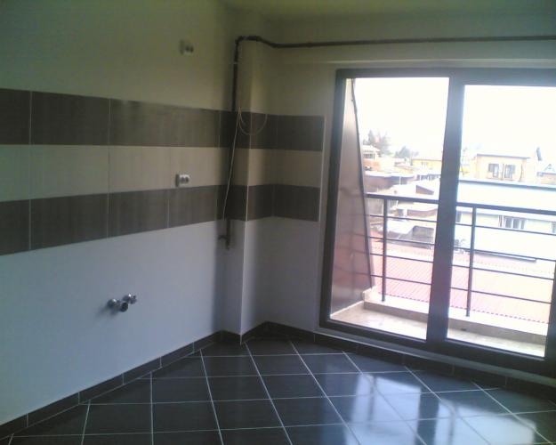 Vand apartamente 3 camere - Pret | Preturi Vand apartamente 3 camere