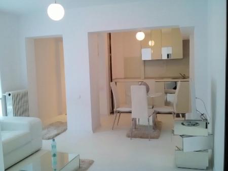 Apartament 2 camere in zona Universitate - Pret | Preturi Apartament 2 camere in zona Universitate