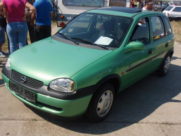 OPEL Corsa World Cup 1.0 16V - Pret | Preturi OPEL Corsa World Cup 1.0 16V