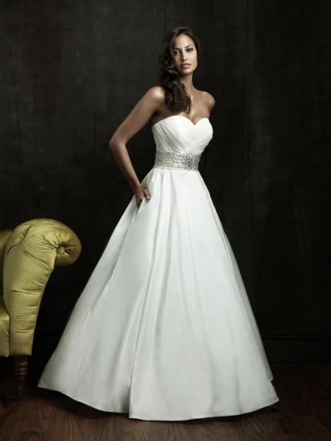 rochie de mireasa din tafta oferita de Best Bride - Pret | Preturi rochie de mireasa din tafta oferita de Best Bride