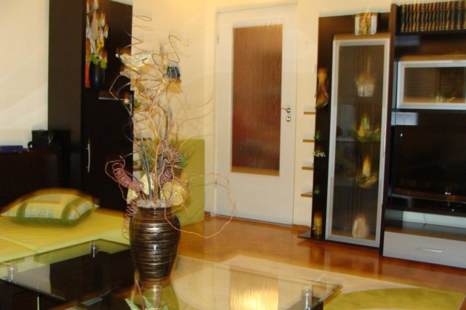 Apartament 3 camere de vanzare Cluj Manastur - Pret | Preturi Apartament 3 camere de vanzare Cluj Manastur