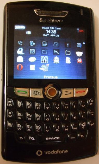 Telefon BlackBerry 8800 + carcasa noua - Pret | Preturi Telefon BlackBerry 8800 + carcasa noua